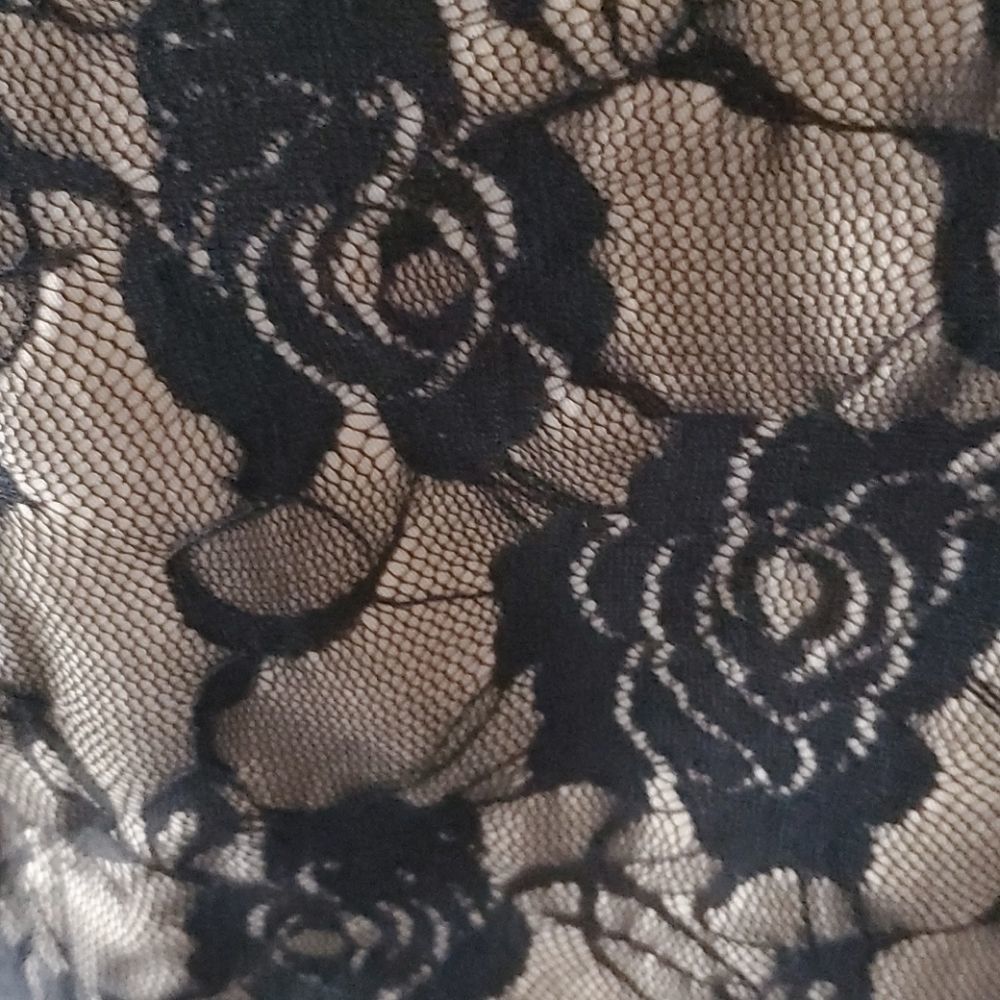 Black lace lbd Tatyana 4xl dress - Picture 2 of 4